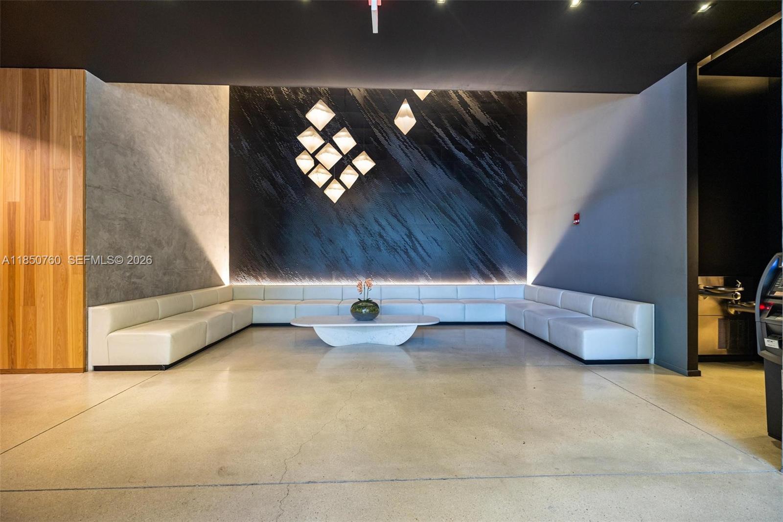 CENTRO CONDO - Residential