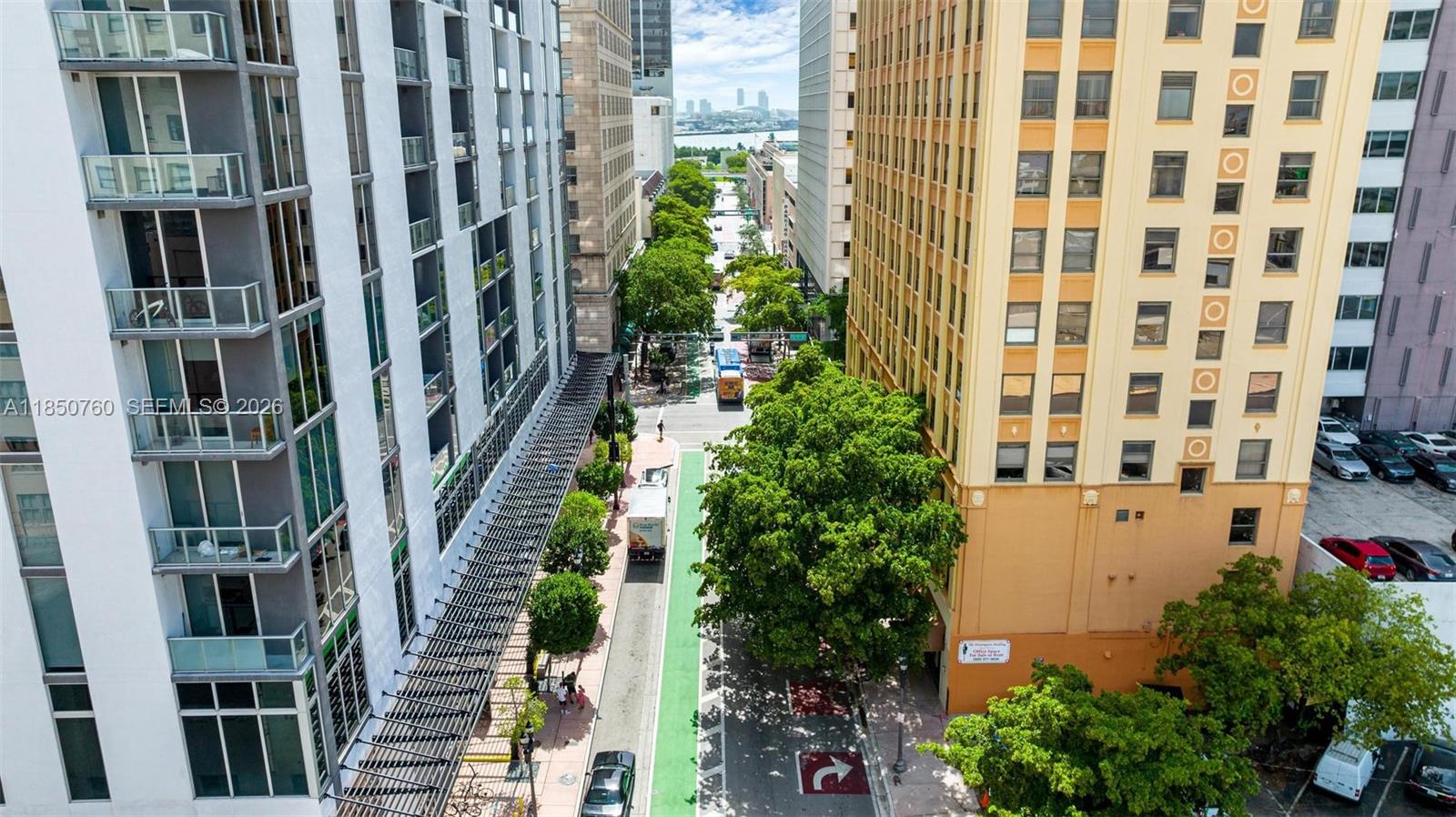 CENTRO CONDO - Residential