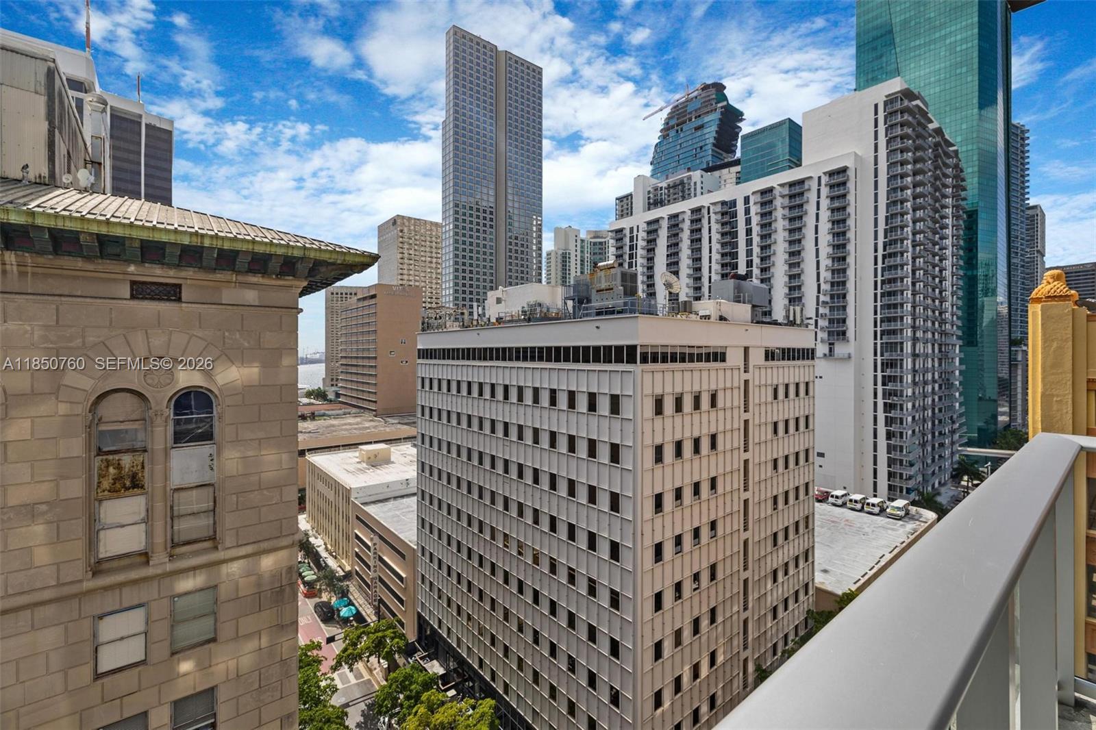 CENTRO CONDO - Residential