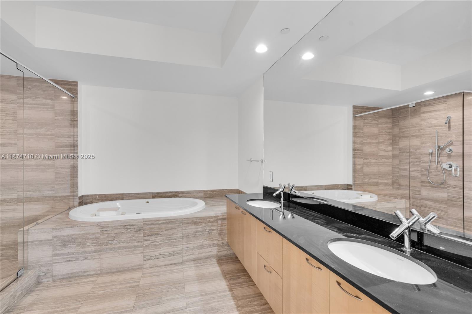 TDR TOWER III CONDO - Residential Lease