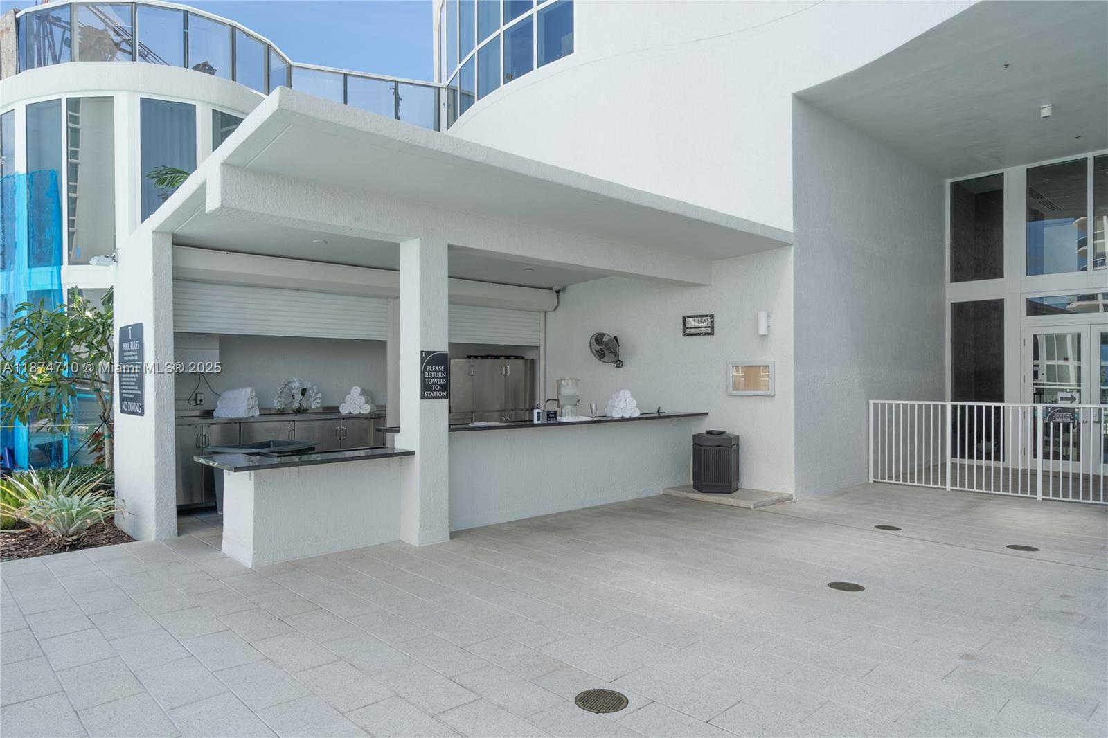 TDR TOWER III CONDO - Residential Lease