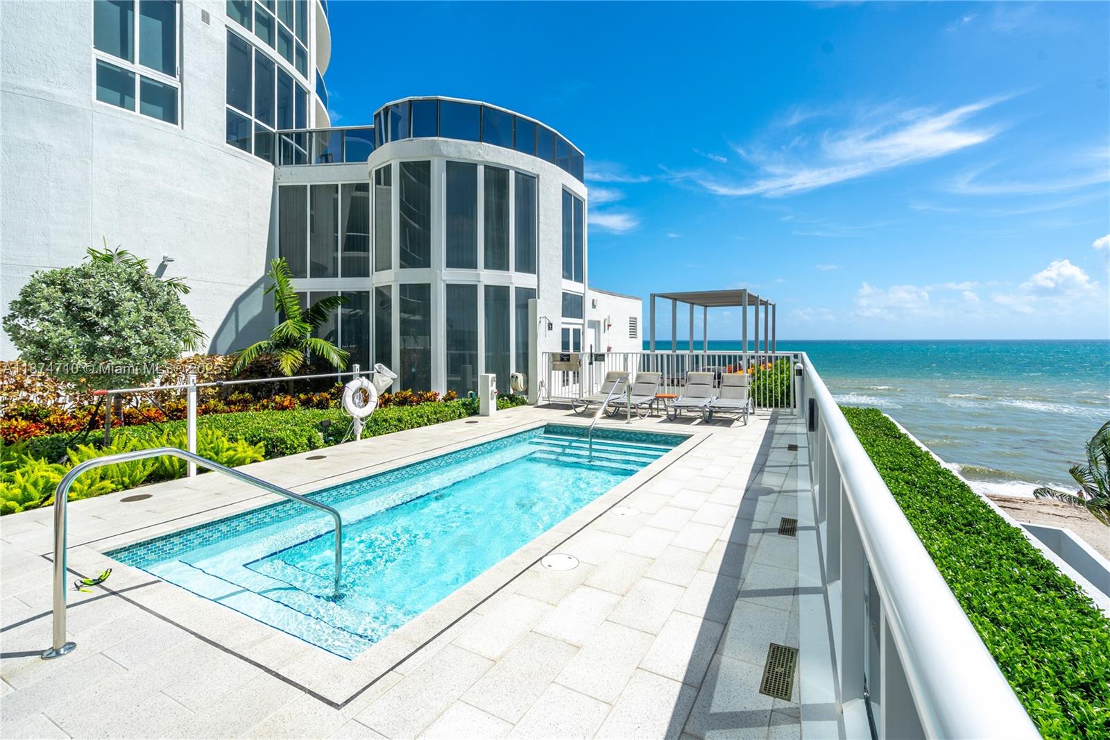 TDR TOWER III CONDO - Residential Lease