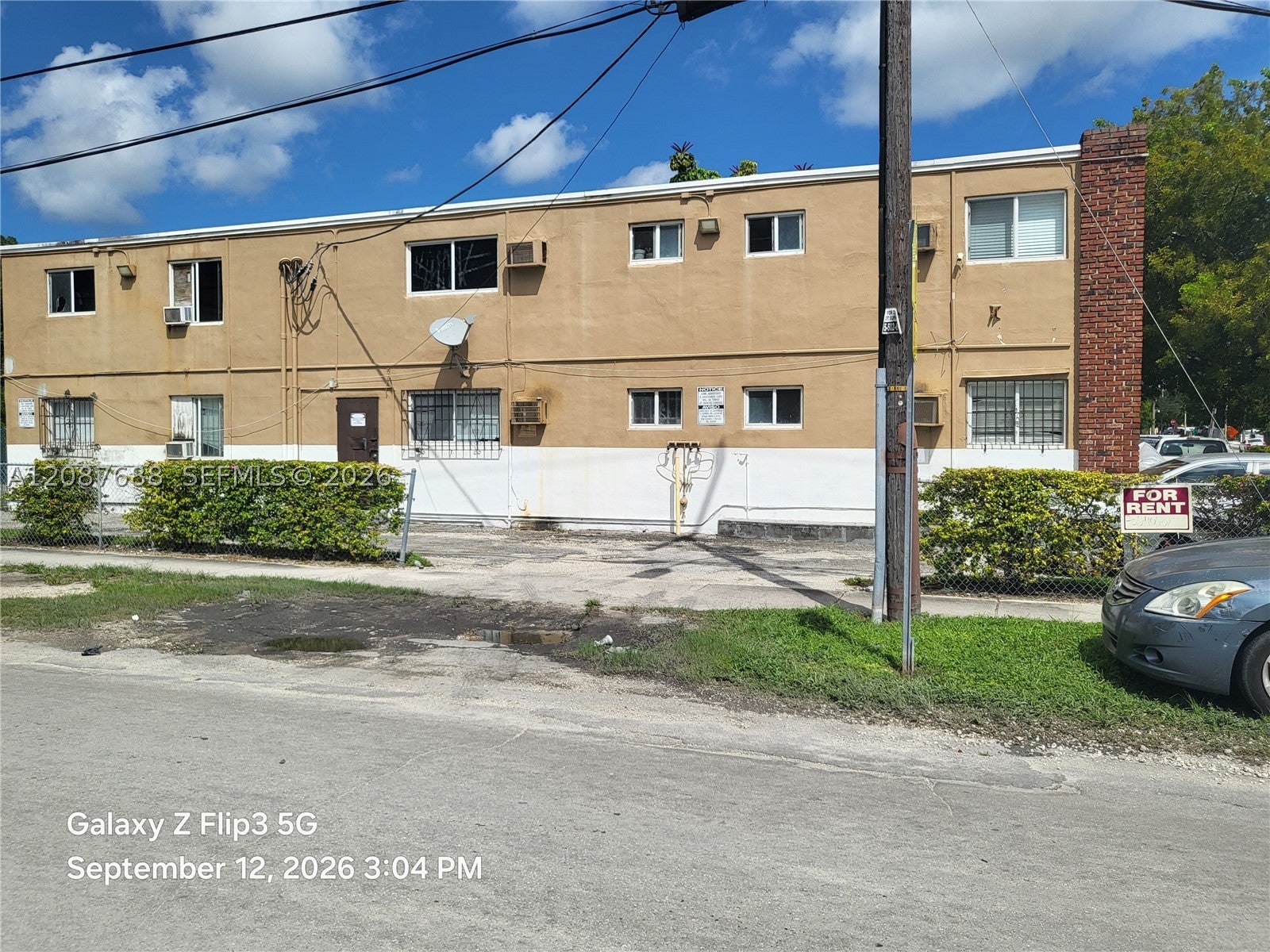 1895 NW 35th St