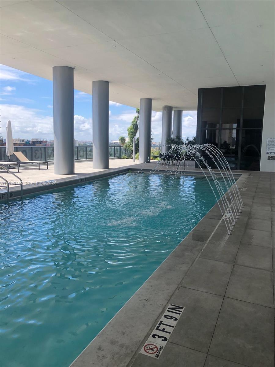 CANVAS CONDO - Residential Lease