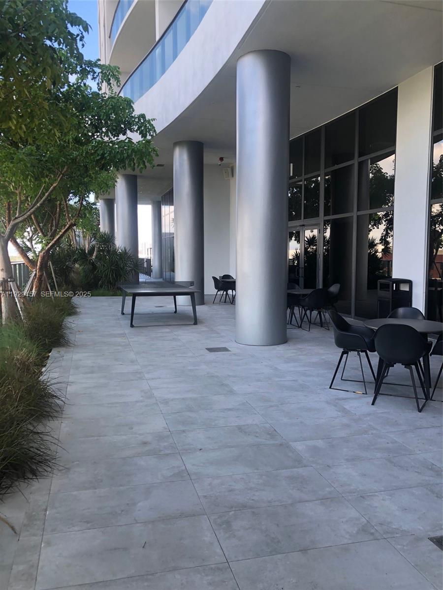 CANVAS CONDO - Residential Lease