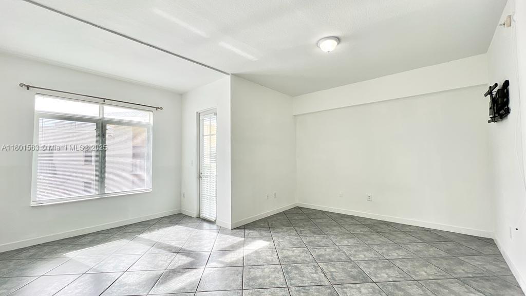 VILLAGE AT ABACOA CONDO - Residential Lease