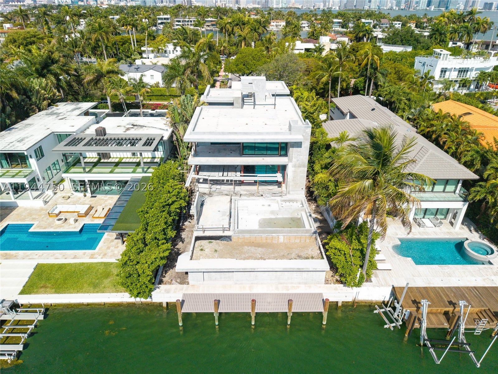 333 E Rivo Alto Dr