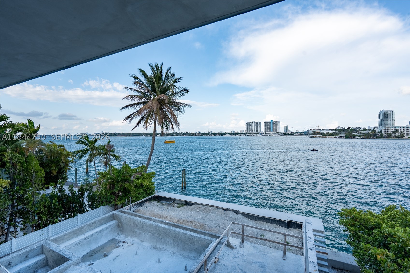 333 E Rivo Alto Dr