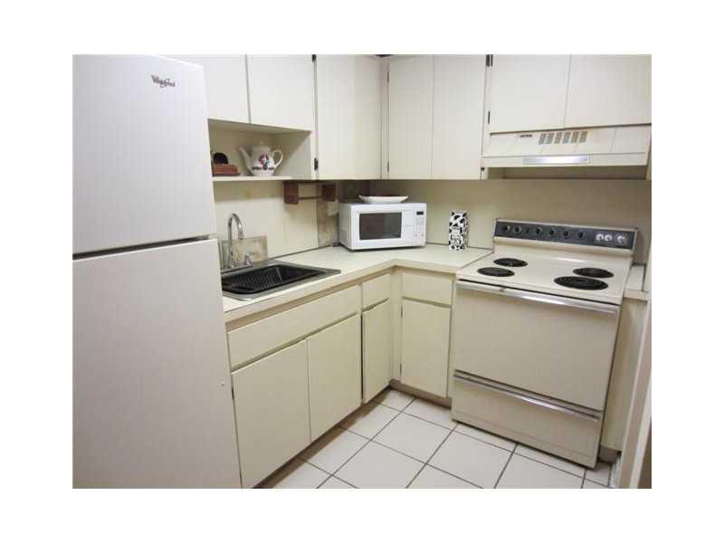 BAYSHORE PARK CONDO - Residential Lease