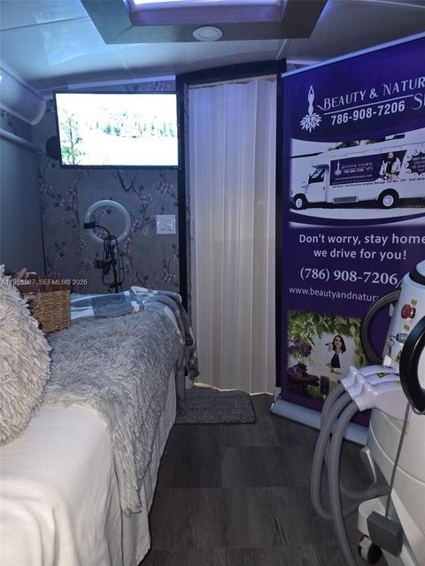 MOVIL SPA SW FOR SALE Miami FL 33145