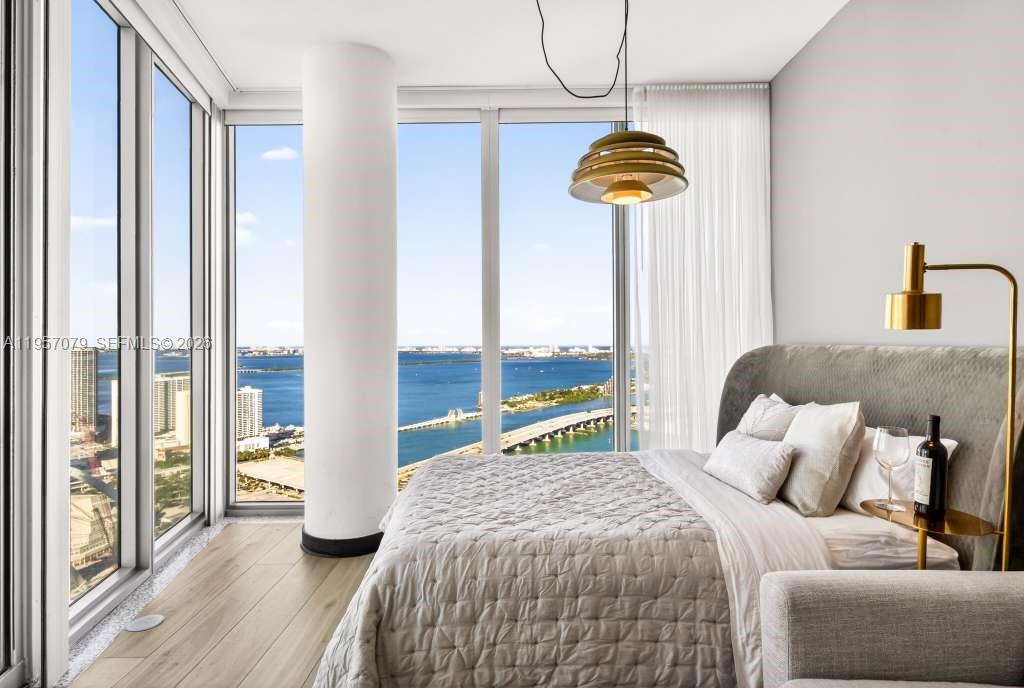 MARINABLUE CONDO - Residential