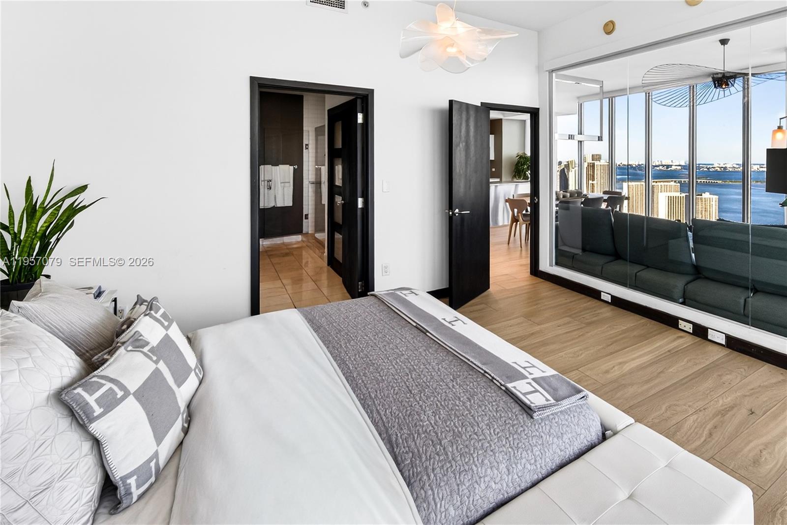 888 Biscayne Blvd 5508