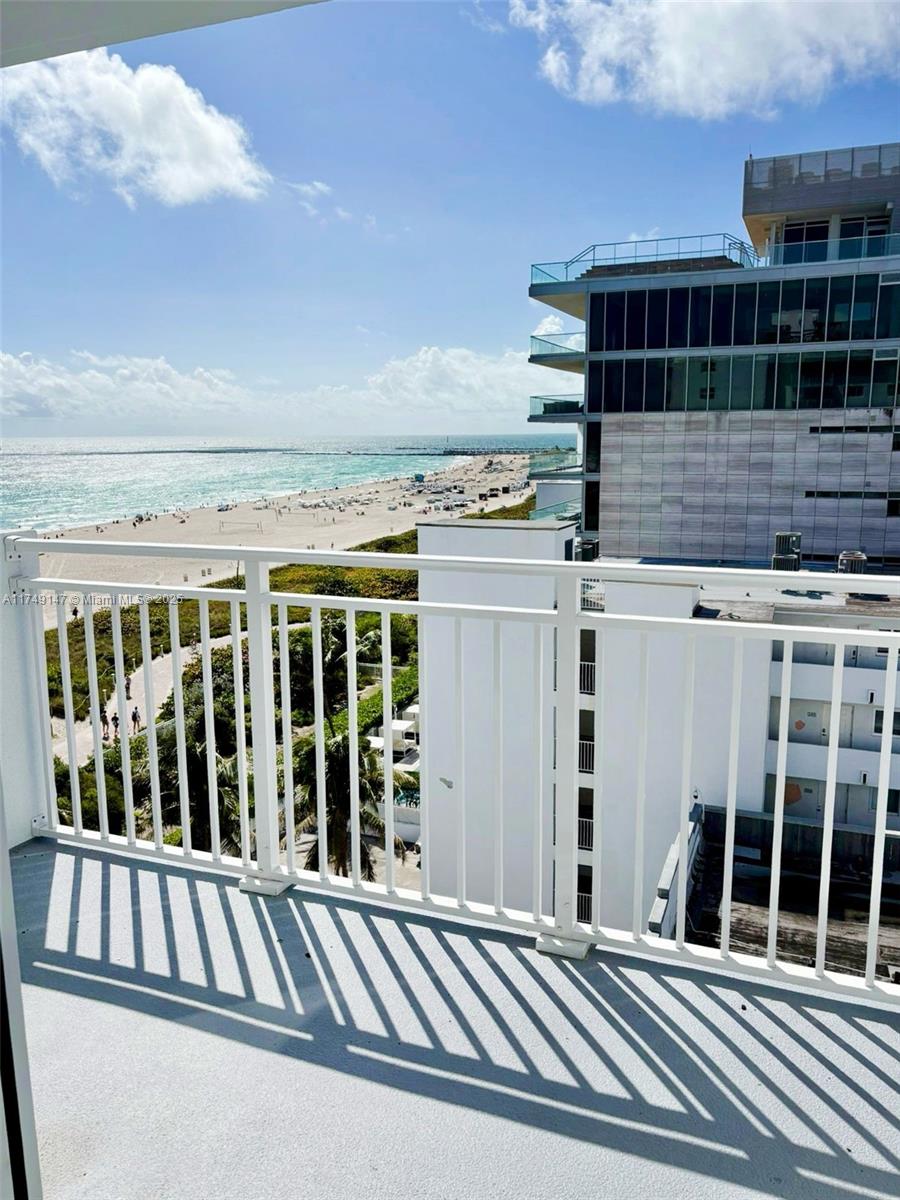 345 Ocean Dr 914