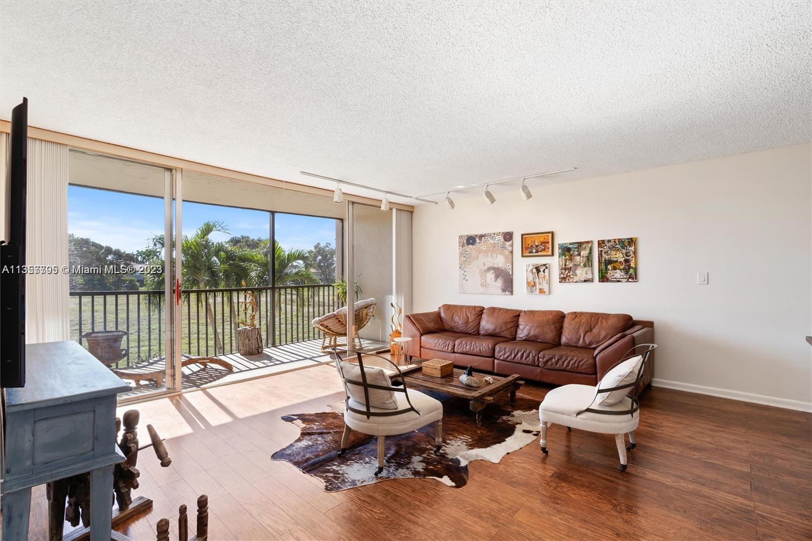 CONDOMINIUM 1 OF ENVIRON - Residential Lease