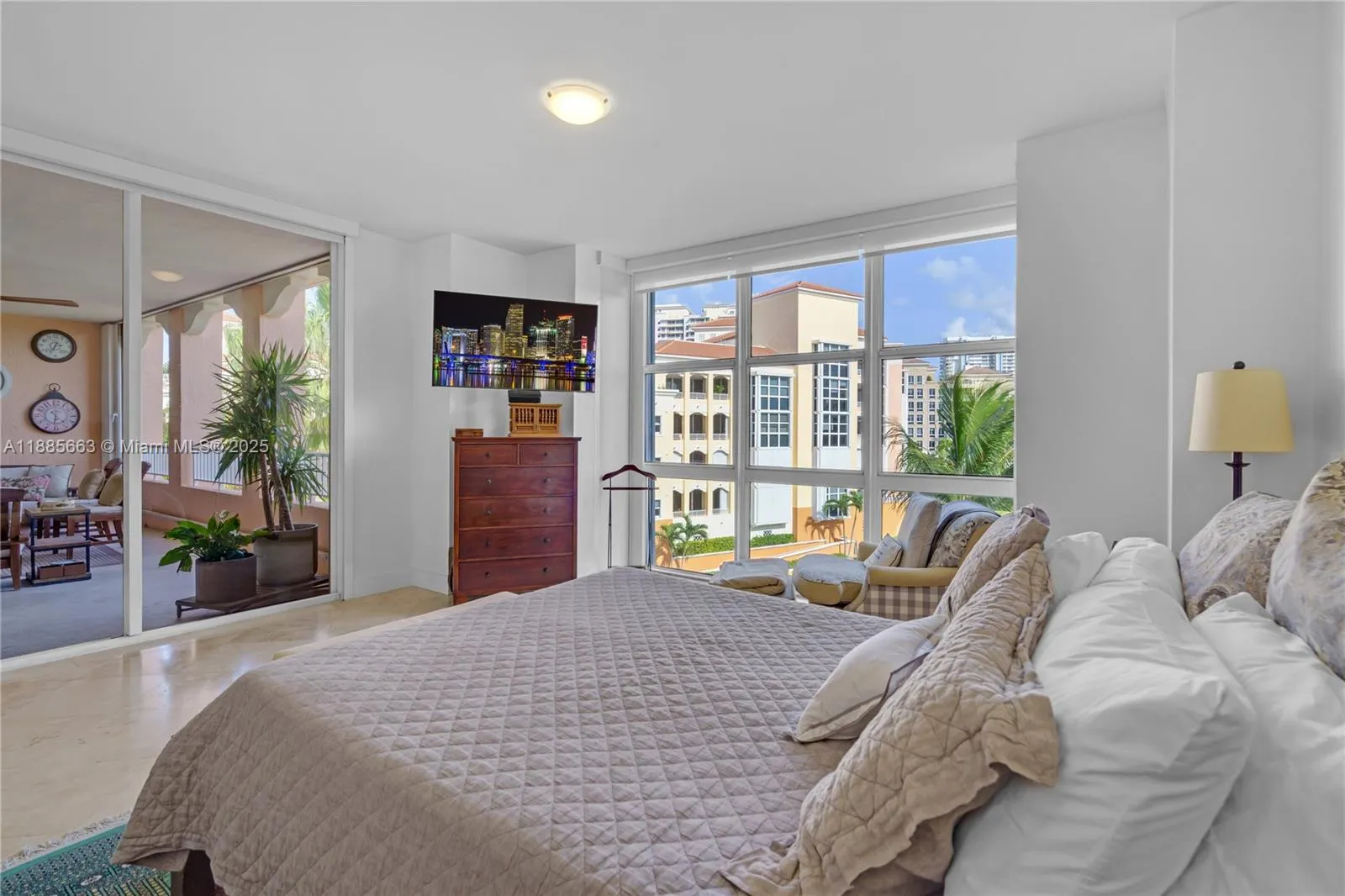 Key Biscayne, Florida 33149, United States, 2 Bedrooms Bedrooms, ,3 BathroomsBathrooms,Residential,Active,217376