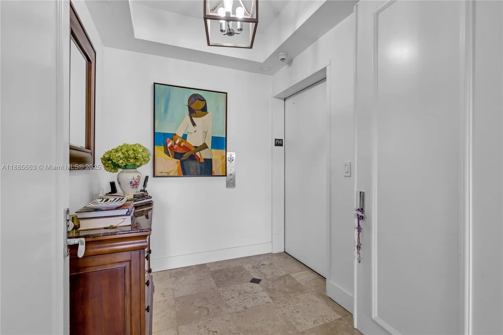 Key Biscayne, Florida 33149, United States, 2 Bedrooms Bedrooms, ,3 BathroomsBathrooms,Residential,Active,217376