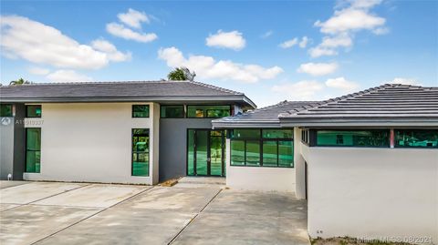 A home in Plantation