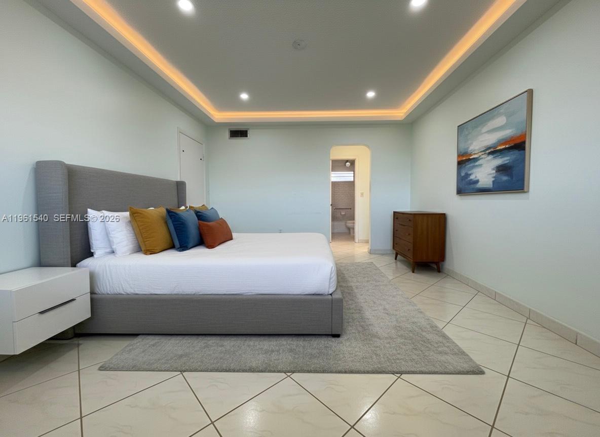 POINT EAST SEC II CONDO - Residential