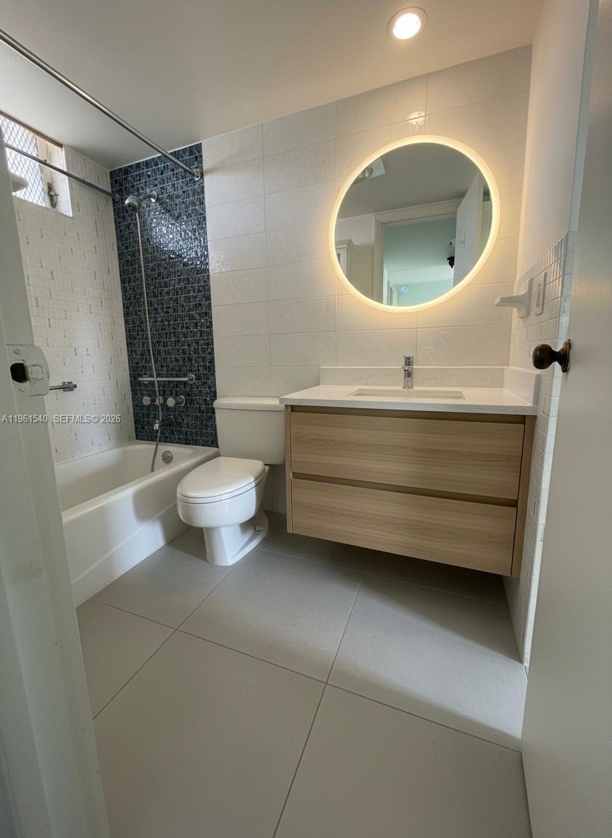 POINT EAST SEC II CONDO - Residential