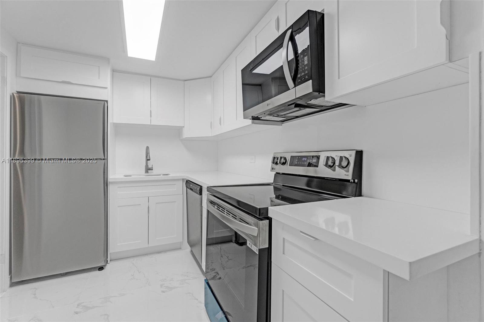 FOUR AMBASSADORS CONDO PH - Residential Lease