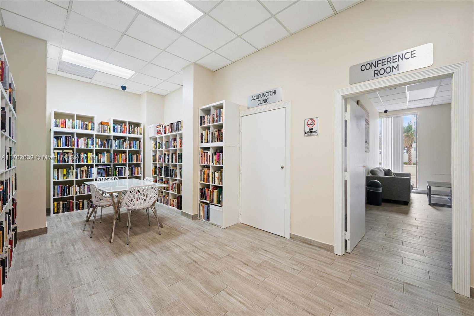 SEA AIR TOWERS CONDO - Residential Lease