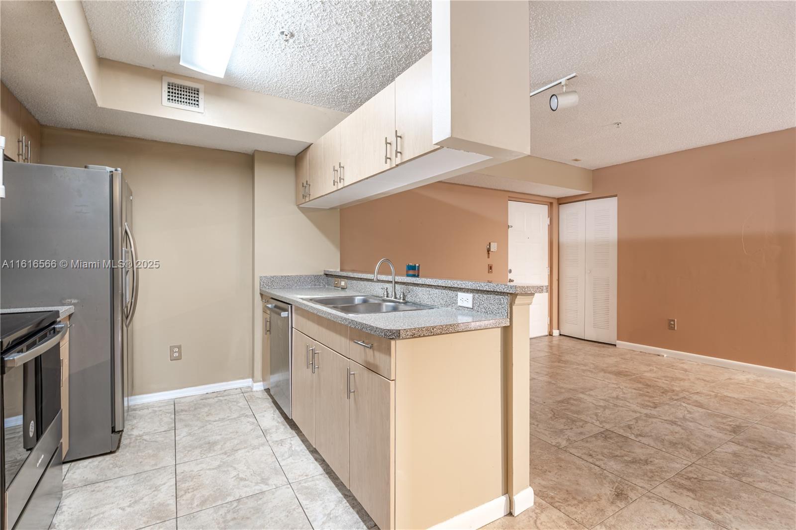 PINEHURST CLUB CONDO - Residential