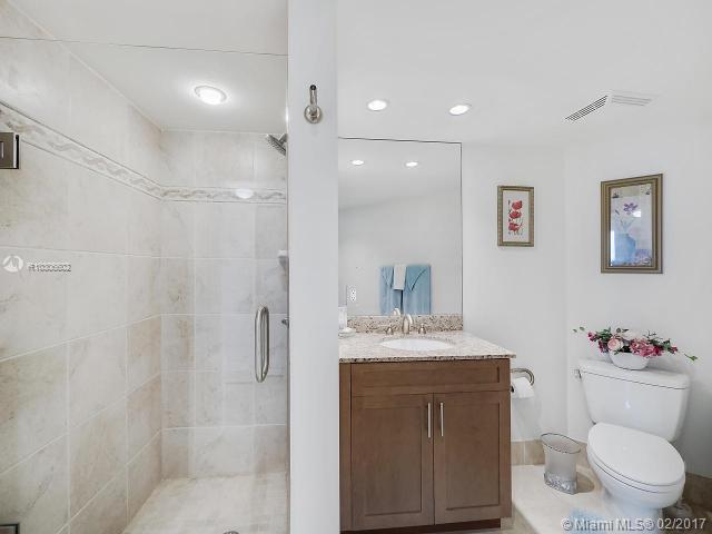 TIARA CONDO - Residential