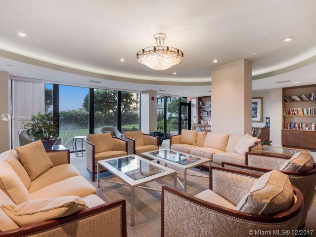 TIARA CONDO - Residential