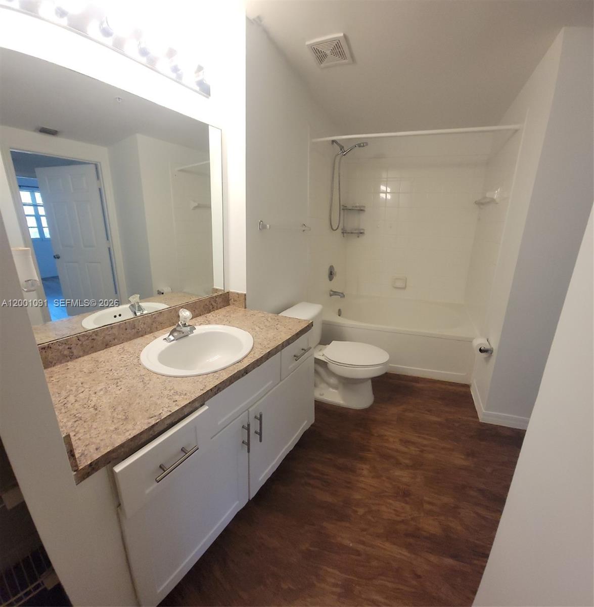 MARQUESA CONDO - Residential