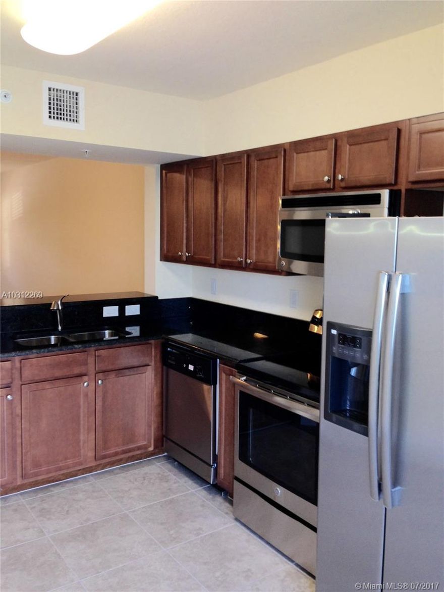 GREAT PROPERTY BEAUTIFUL FIRTS FLOOR, GREAT KITCHEN WITH STAINLESS STEEL APPLIANCES, GRANITE COUNTERS, LAUNDRY INSIDE THE UNIT. CLOSE BY TURNPIKE AND OLD CUTLER ROAD, THE APARTAMENT IS INSIDE THE MOST BEAUTIFUL COMMUNITY AT LAKES. ISLES AT BAY SHORE RESORT STYLE LIVING WITH GYM, PLAYGROUND, CLUBHOUSE AND POOL. AMAZING LAKE VIEW.