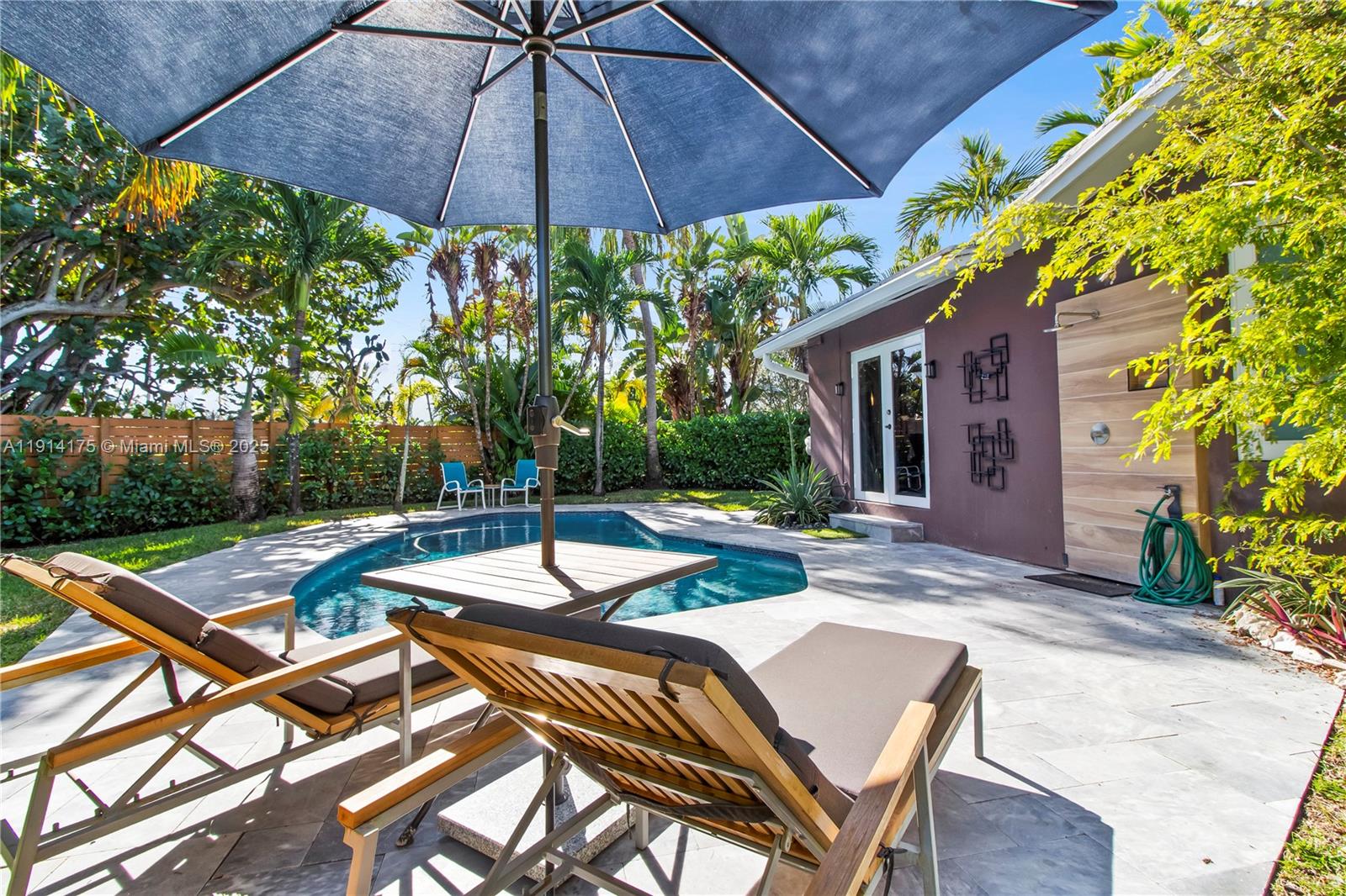 CORAL TERRACE - Residential