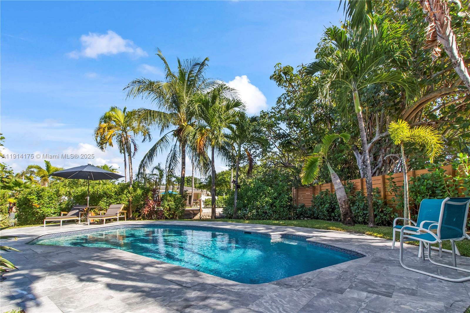 CORAL TERRACE - Residential