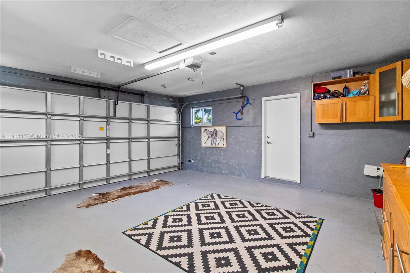 CORAL TERRACE - Residential