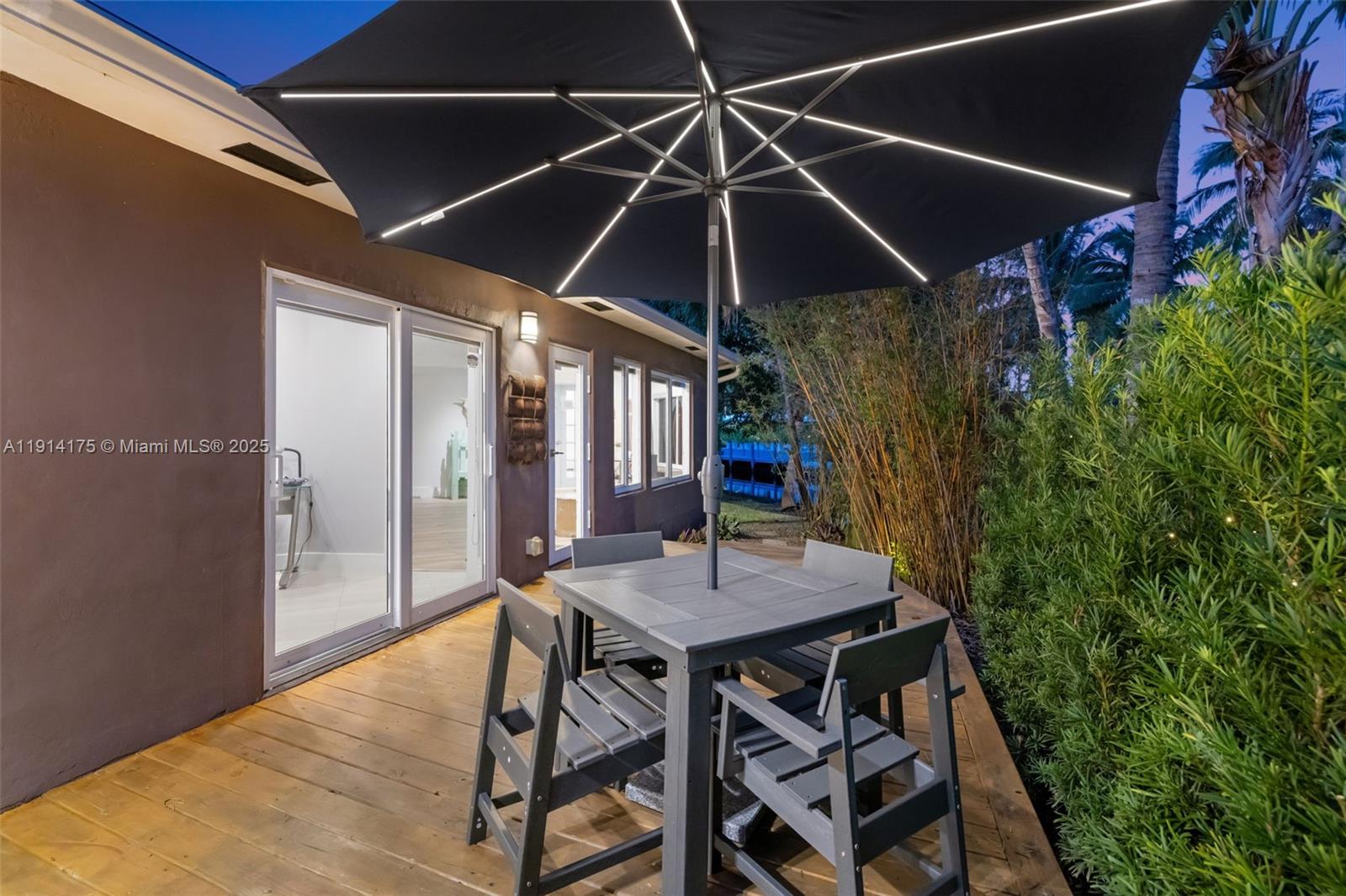 CORAL TERRACE - Residential