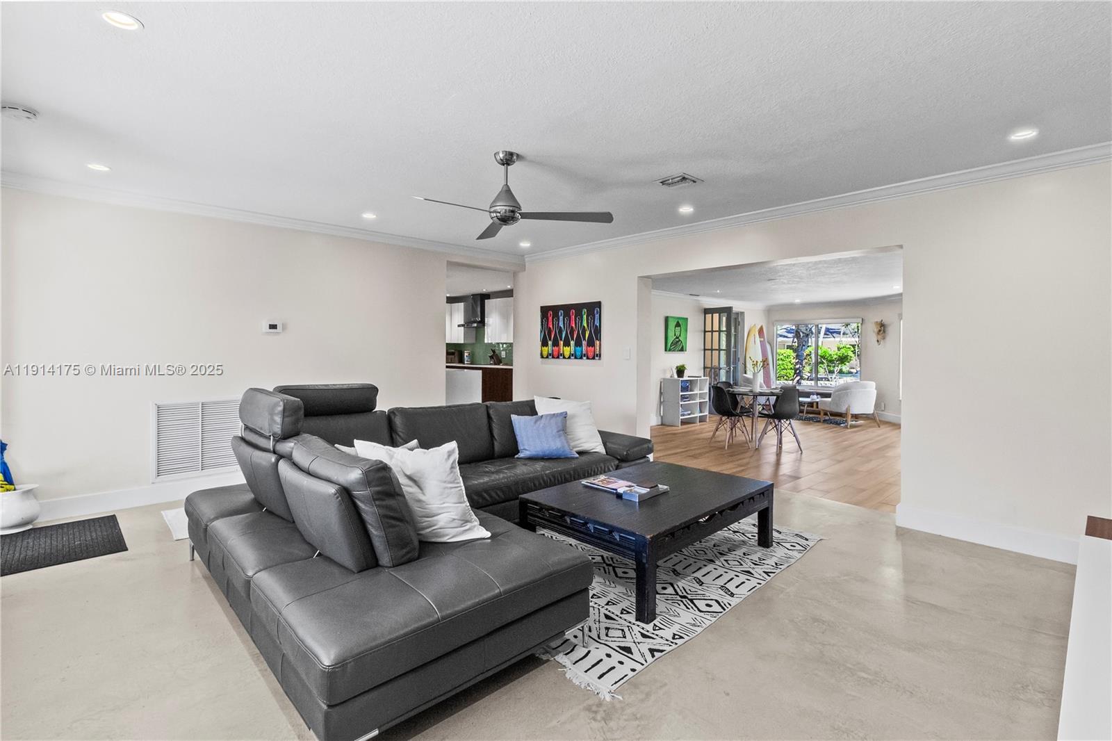 CORAL TERRACE - Residential