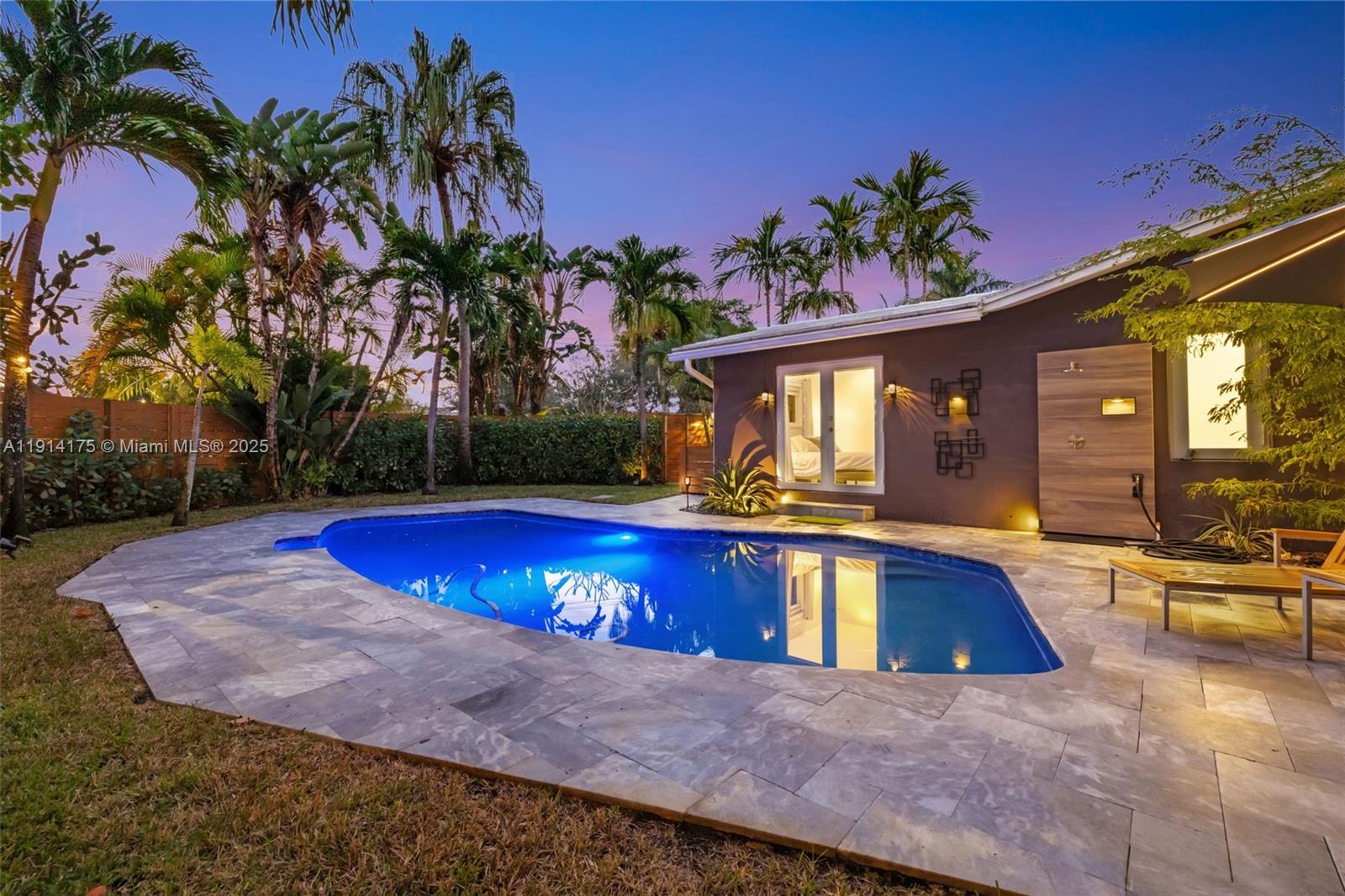 CORAL TERRACE - Residential