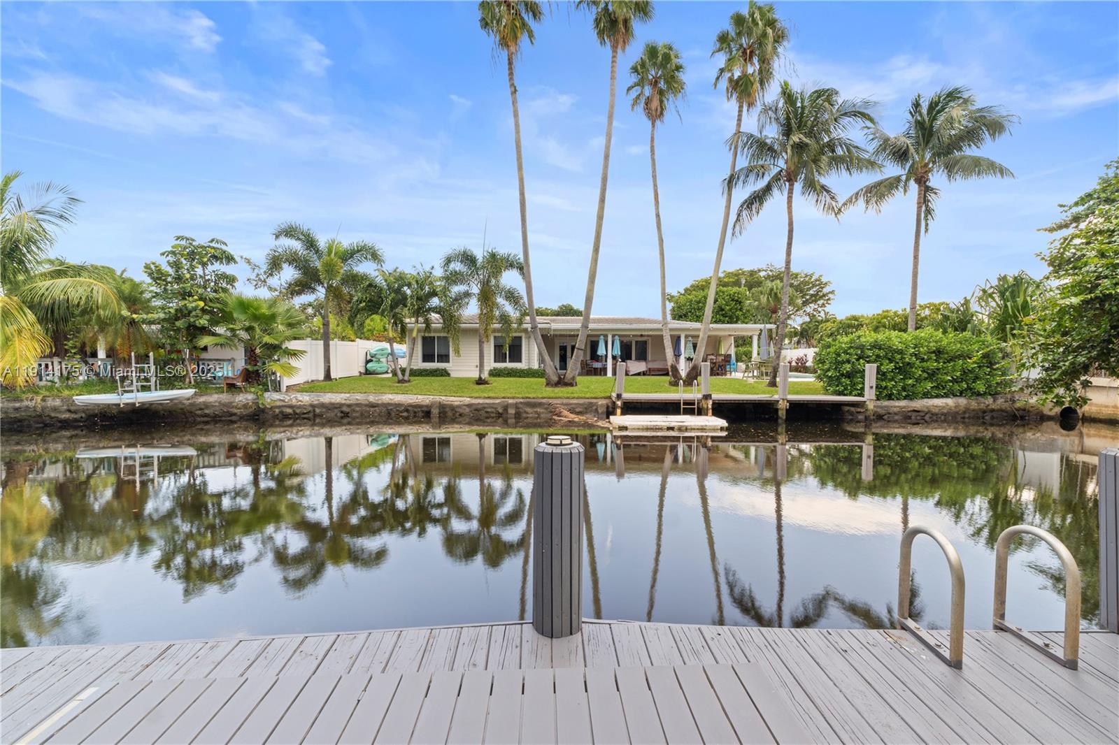 CORAL TERRACE - Residential