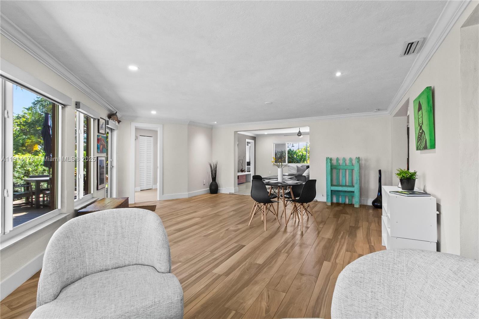 CORAL TERRACE - Residential