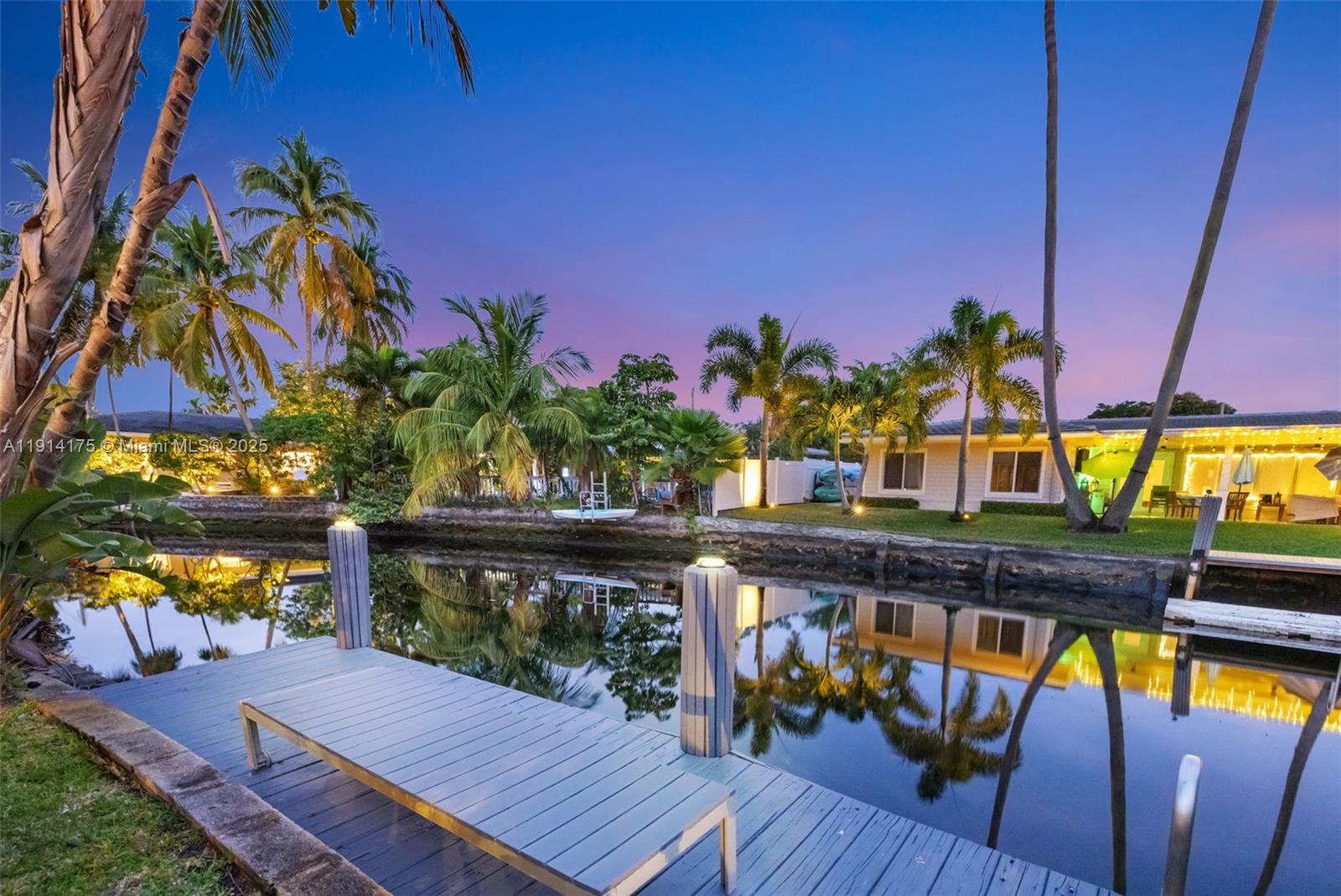 CORAL TERRACE - Residential