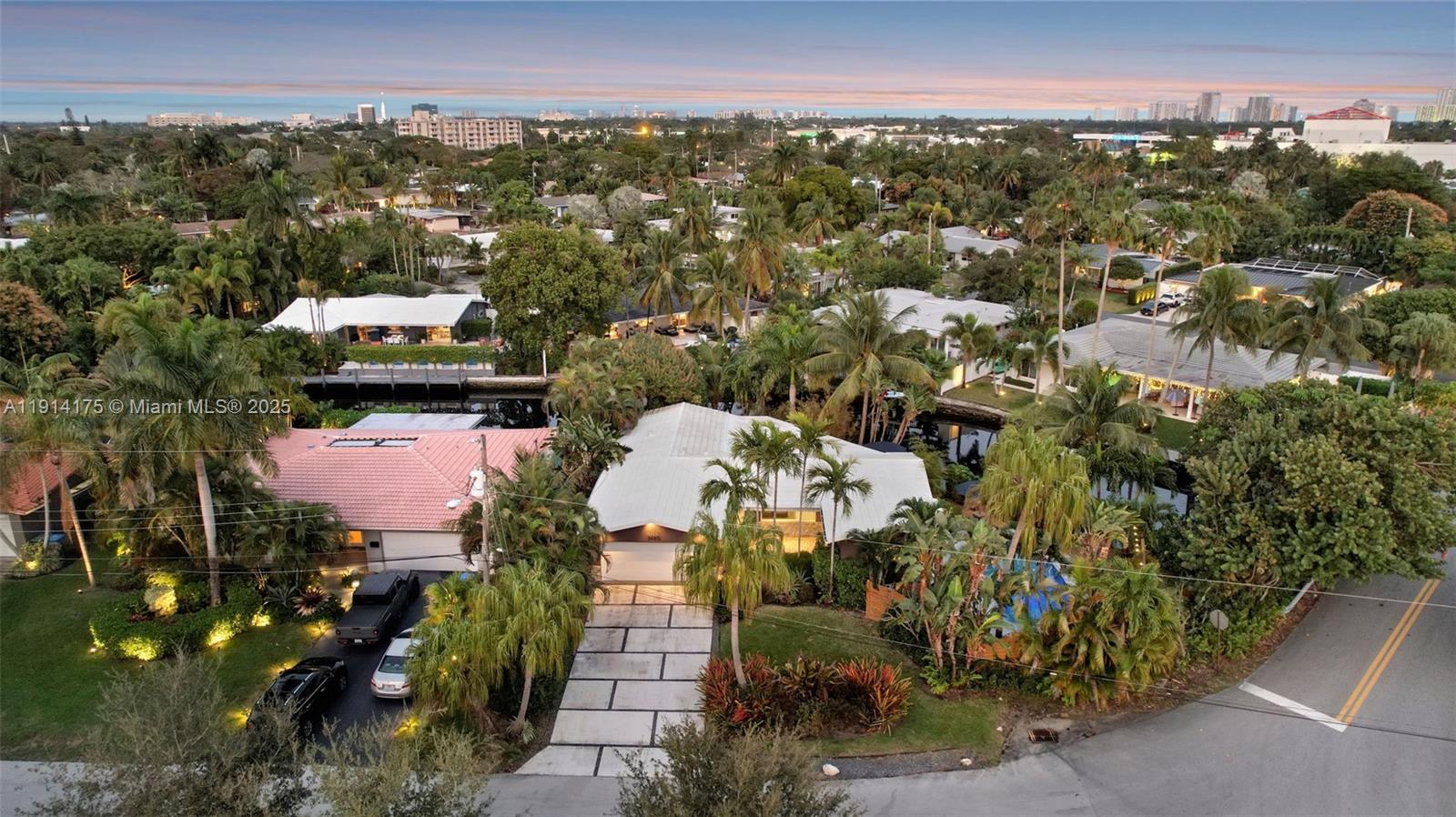 CORAL TERRACE - Residential