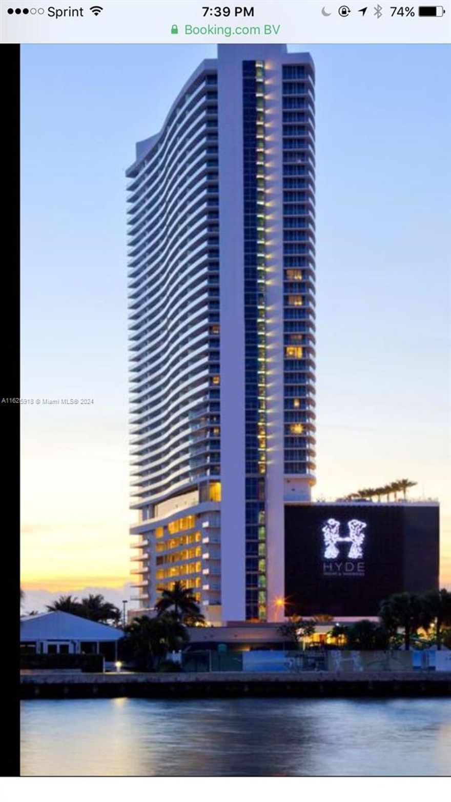 SPECTACULAR RESIDENCE AT HYDE BEACH RESORT AND RESIDENCIES.PANORAMIC OCEAN AND INTRACOSTAL VIEWS. DIRCT ON OCEAN. 2 BEDS, 2 BATHS AND FULLY FURNISHEDONE KING BED IN MASTER BEDROOM, 2 QUEEN BEDS IN SECOND BEDROOM AND ONE SOFA BED IN LIVING ROOM..FULL SERVICES AND AMENTIES. THE RENT CAN BE PER DAY, WEEK OR MONTH. VERY EASY TO SHOW.