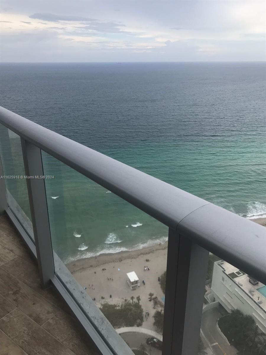 4111 SOUTH OCEAN DRIVE CO - Residential