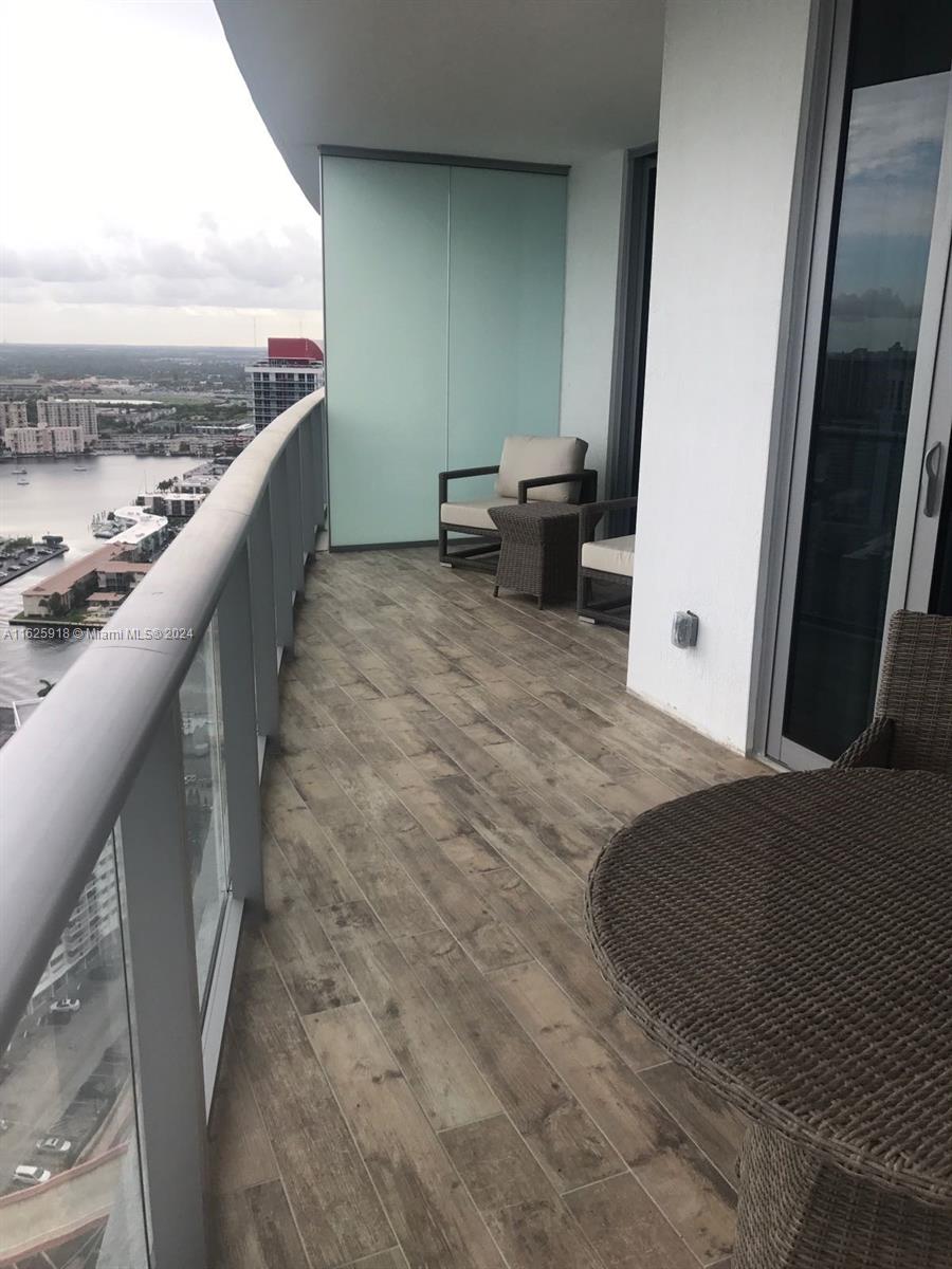 4111 SOUTH OCEAN DRIVE CO - Residential