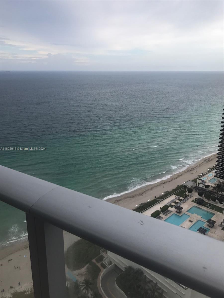 4111 SOUTH OCEAN DRIVE CO - Residential