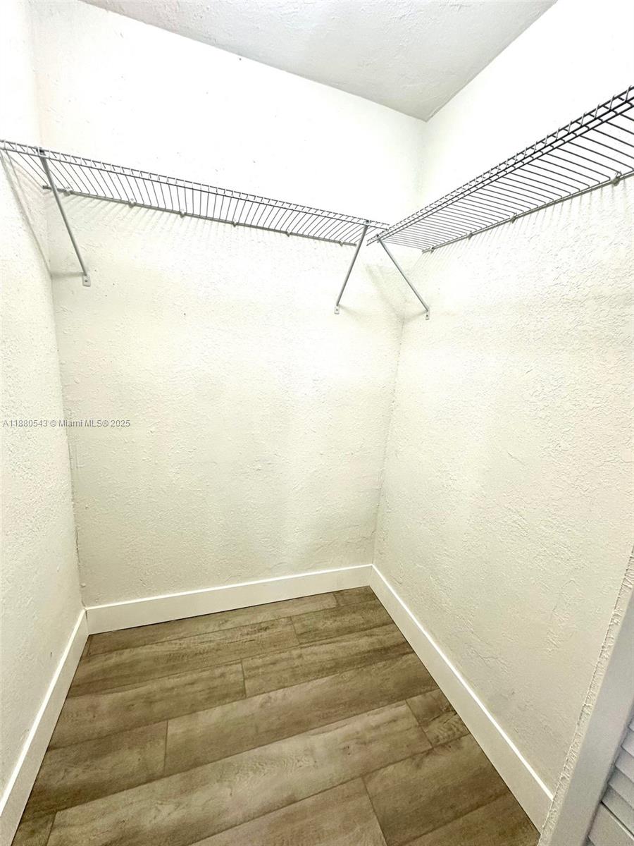 SCOTT LAKE MANOR SEC 7 - Residential