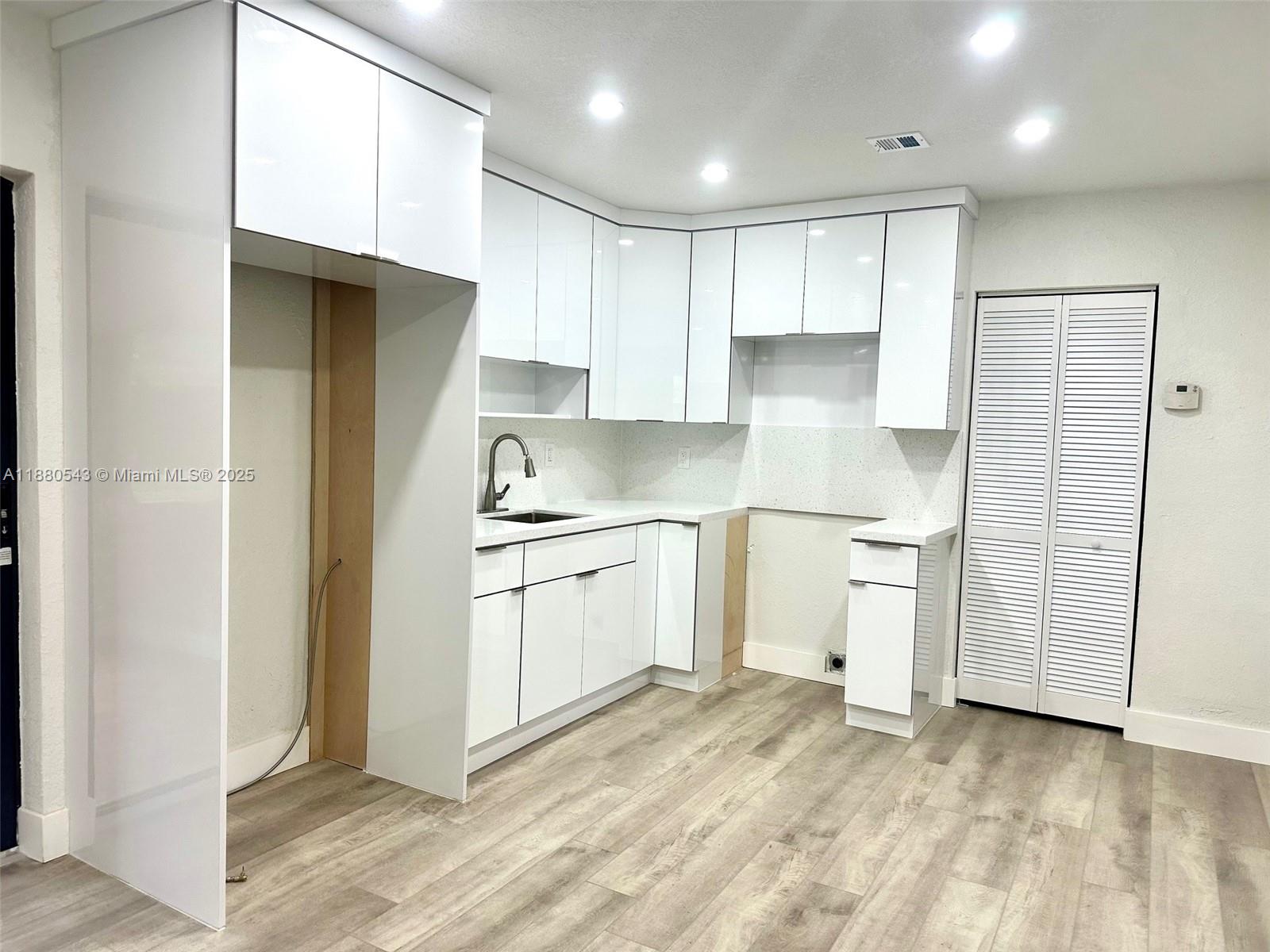 SCOTT LAKE MANOR SEC 7 - Residential