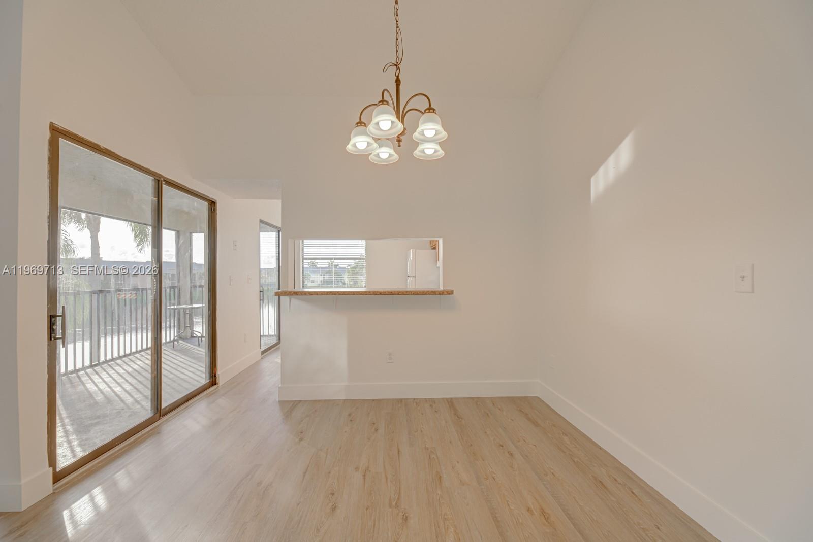 LAKESHORE CONDO 3 - Residential Lease