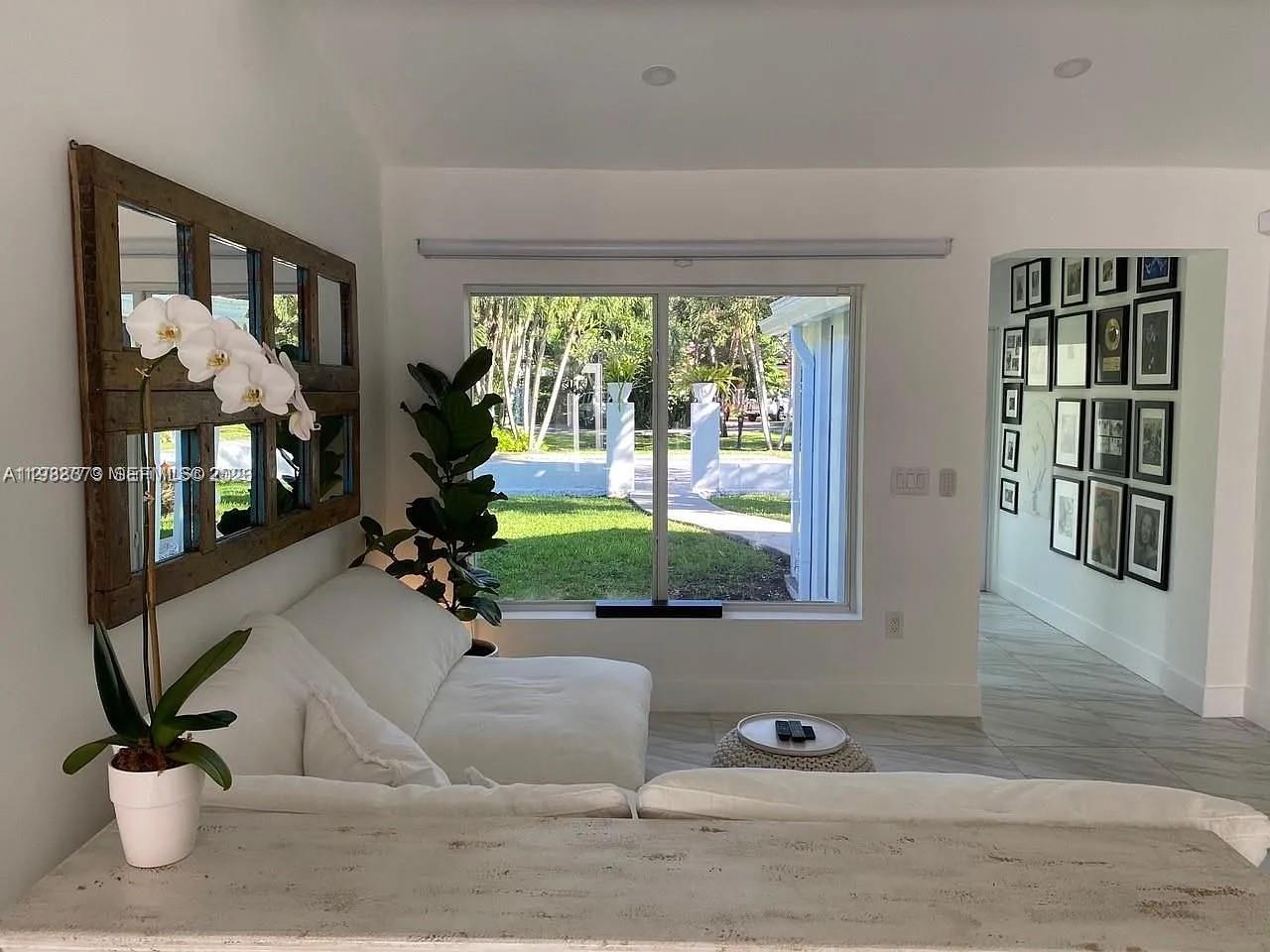SHERWOOD FOREST - Residential Lease