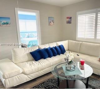 Photo 1 of 4580 Ne 3rd Ave, Oakland Park, Florida, $3,000, Web #: 11776121