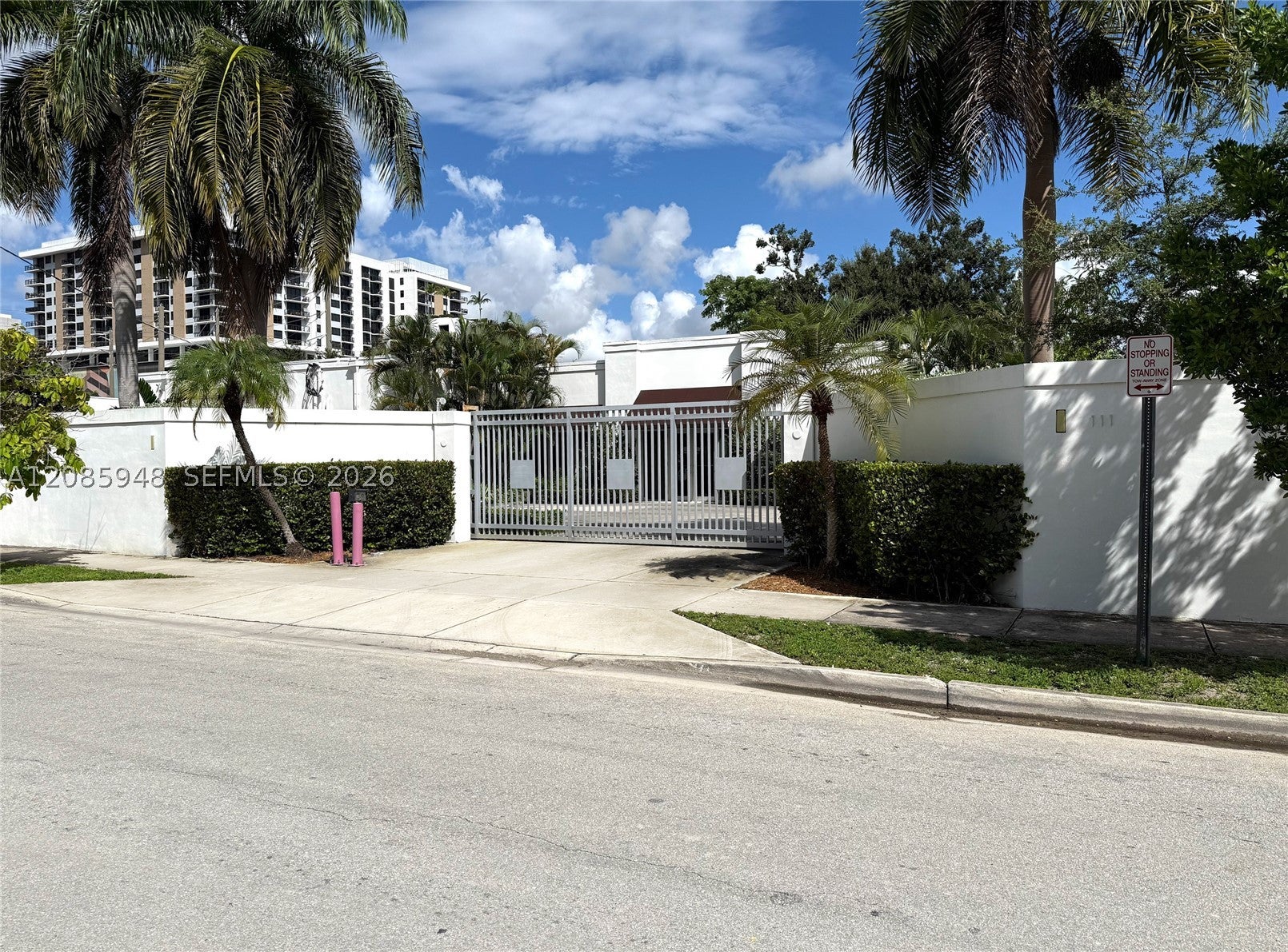 105, 111, 119 NE 21 Street - Image 1
